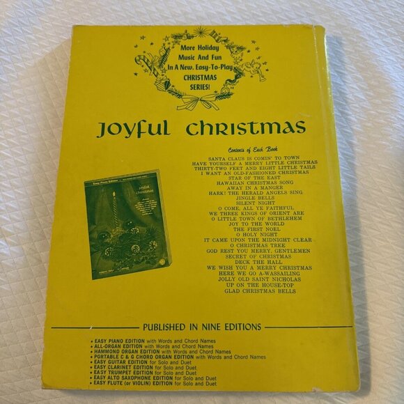 Vintage 1969 104 Giant Christmas Songs Piano / Vocal Sheet Music - Picture 2 of 9